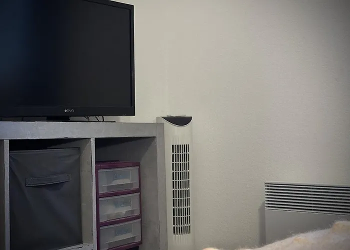 A Calvisson, Piscine Chauffee Villa *